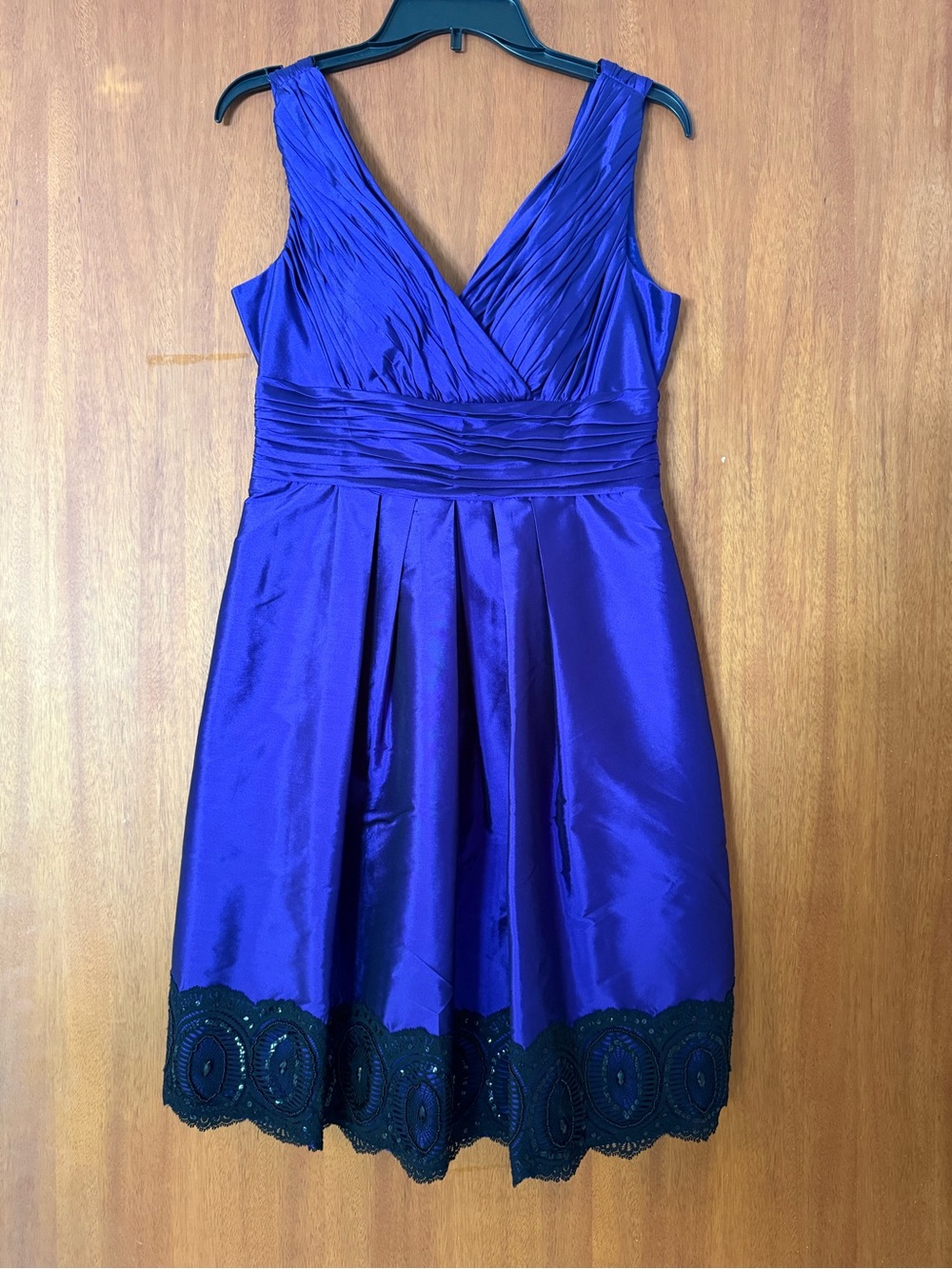 Vintage JS Boutique Rich Purple V-Neck Pleated Mini Dress with Lace Hem